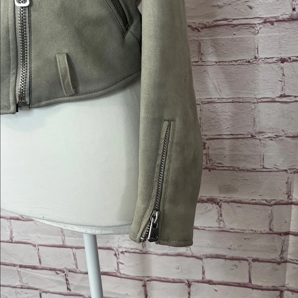 Zara Light Grey Suede Cropped Moto Jacket with Zipper Pockets Like New XS